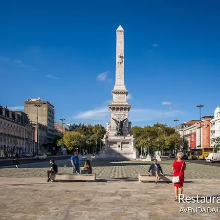 Charming To Rent Apartment Lissabon