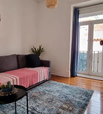 Charming To Rent *