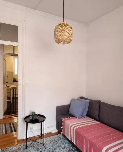 Apartment Charming To Rent Lisbon