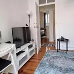 Apartament Charming To Rent Lizbona
