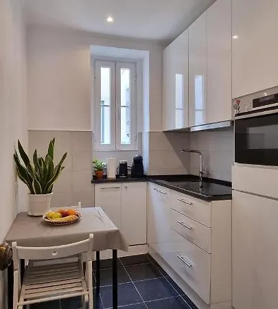 Apartament Charming To Rent Lizbona